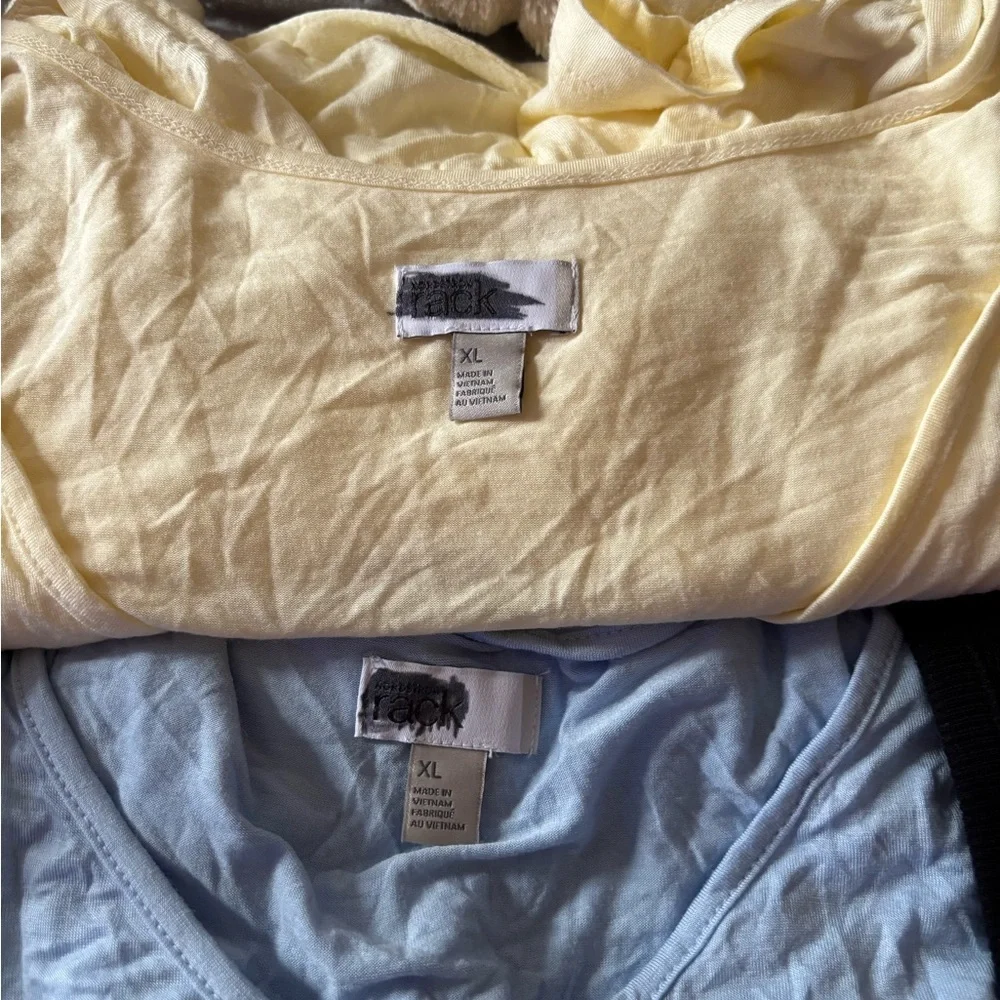 Bundle of 9 NWOT XL Tops - Picture 6 of 10